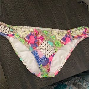 Victoria’s Secret swimsuit bikini bottom M
